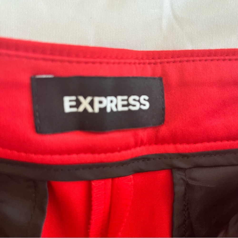 NWT Express Women's Shortie Mid-Rise Shorts Cuffed Pockets Stretch Preppy Size 6 - Picture 3 of 9
